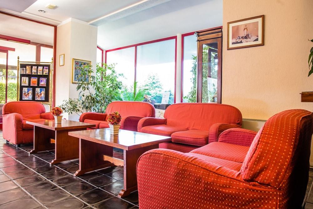 Hotel Galant Венария-Реале Экстерьер фото