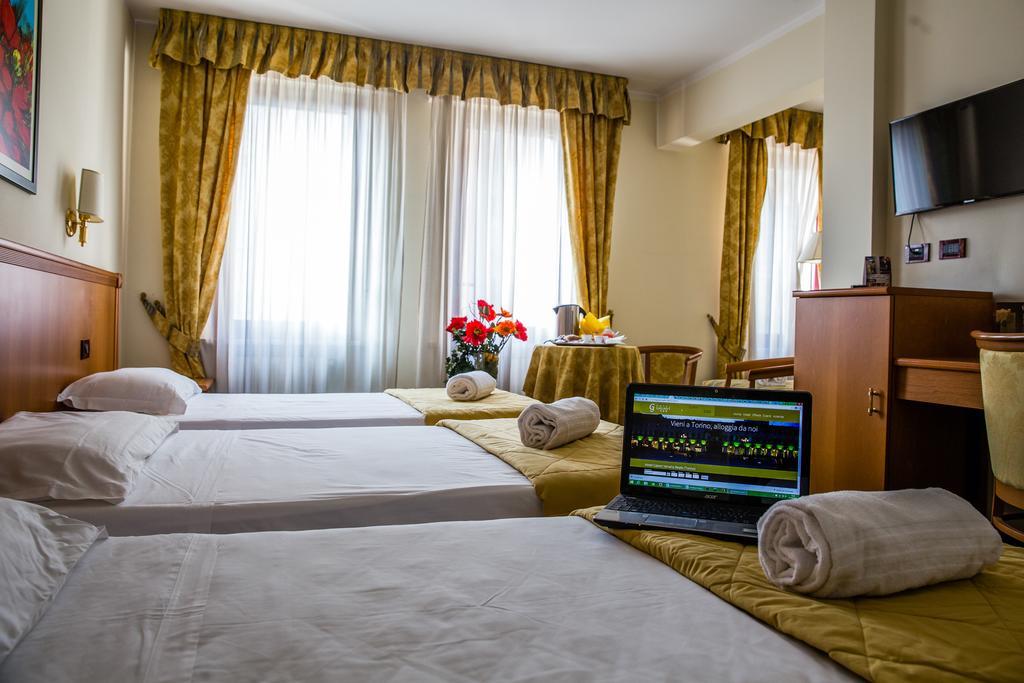 Hotel Galant Венария-Реале Экстерьер фото