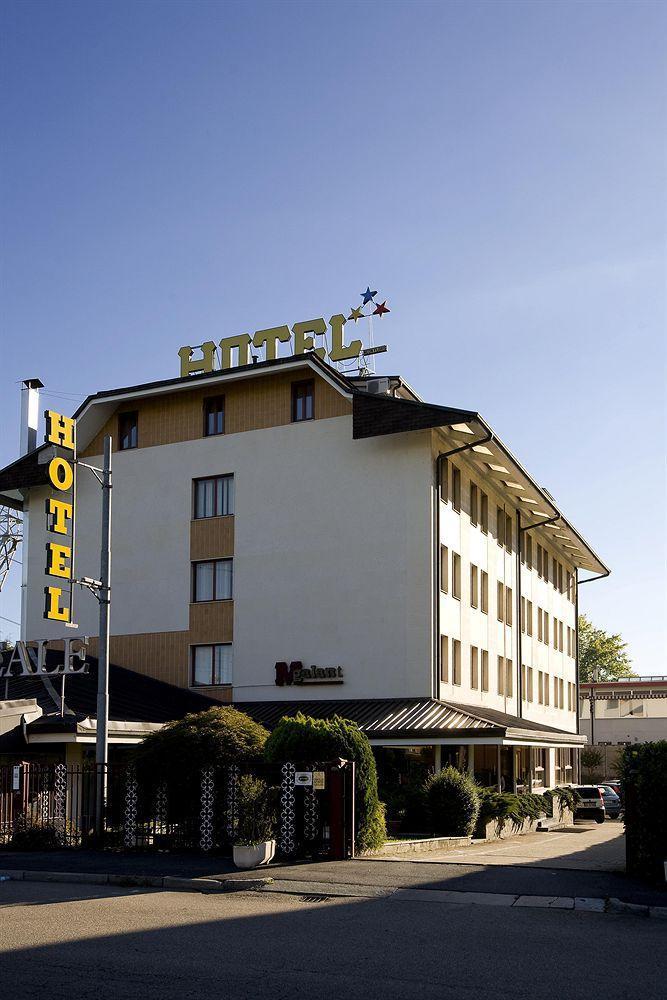 Hotel Galant Венария-Реале Экстерьер фото